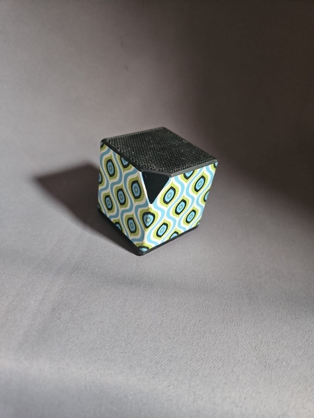 Triple C bluCUBE KIWI Bluetooth Speaker ASN124C40 Blue Green Peacock USA
